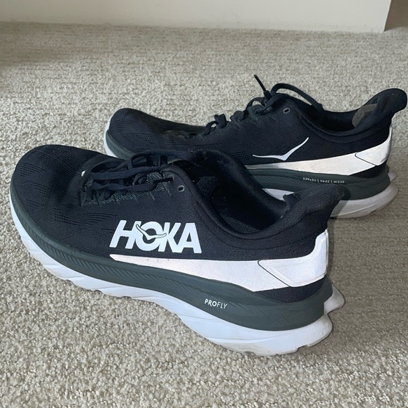 Men’s size 11 Hoka mach 4- back - Picture 1 of 8